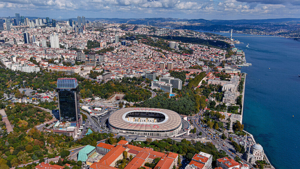 In this photo, you can see the Besiktas FC stadium, the closest landmark to the palace, and the Besiktas district on the Bosphorus from a bird's eye view.